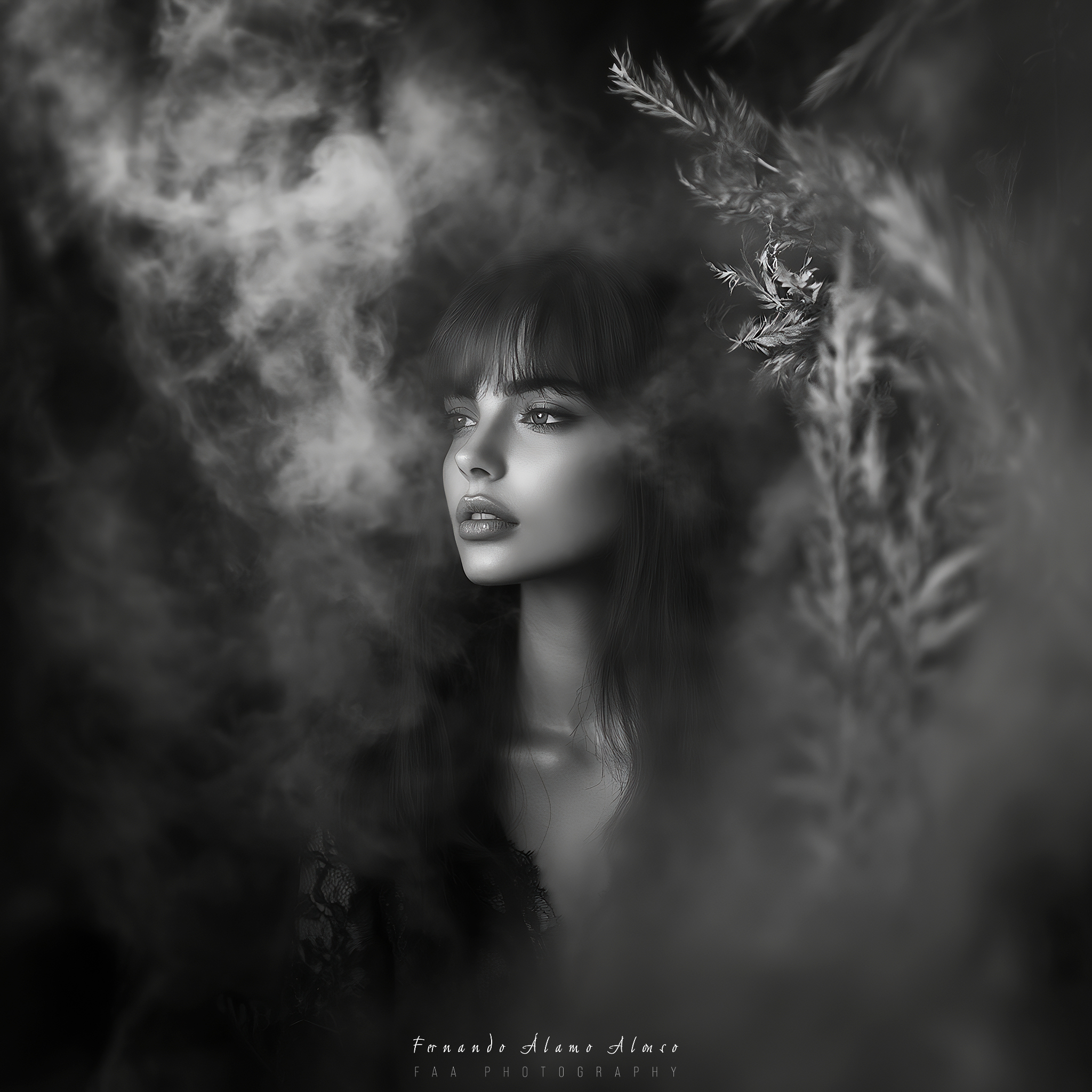 Mujer entre Humo XVI