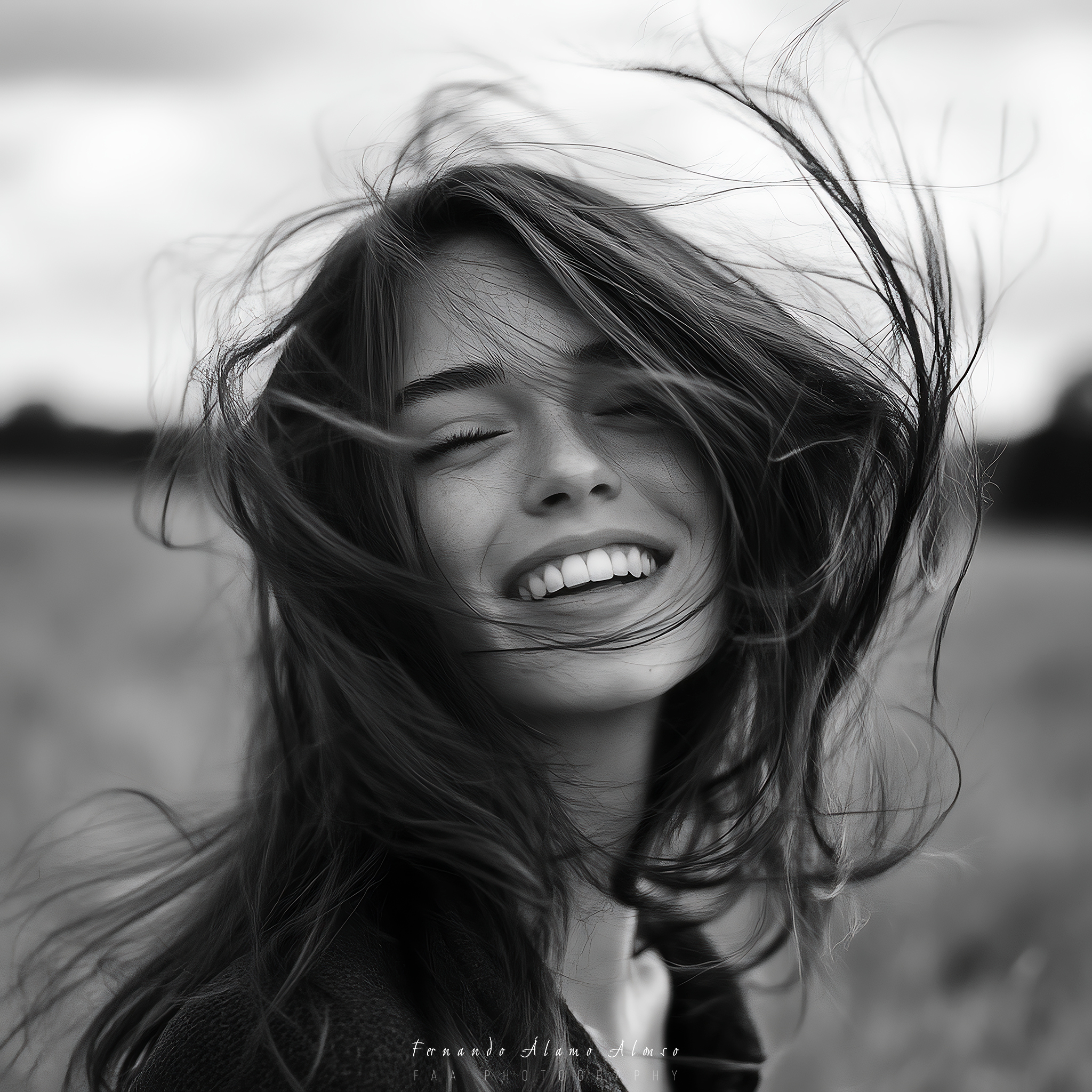 Mujer Pelo al Viento Blanco y Negro XII